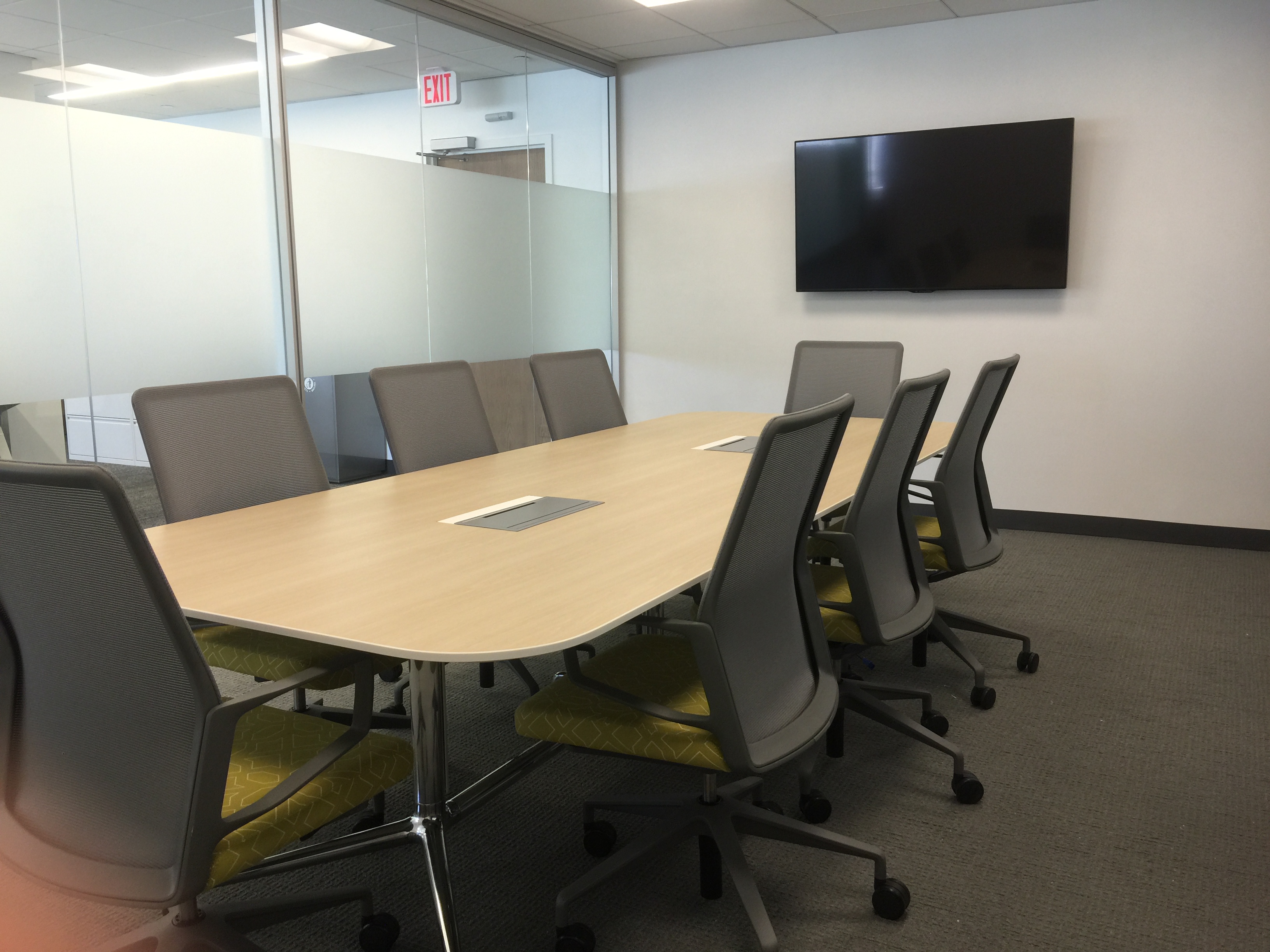 Small Conference Furniture and Technology