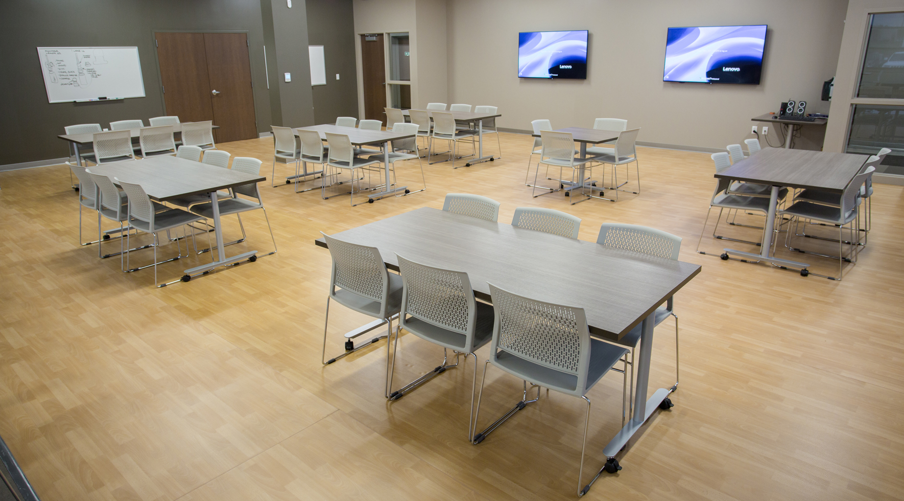 Cafeteria space creates natural collaboration