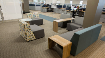Modular seating with side tables